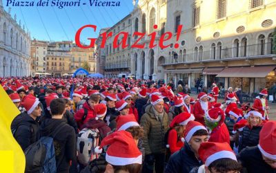 Sport di squadra a scuola, a Vicenza oltre 2mila tra studenti e famiglie scendono in piazza per la “Corri Babbo Natale Corri”