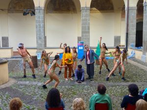 AN ACT OF RECYCLE – Educazione all’ambiente con la danza e il teatro