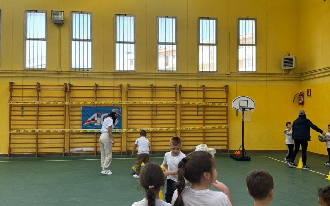 Sport di squadra e alimentazione sana a scuola, a Napoli l’educazione alimentare si fa in palestra!