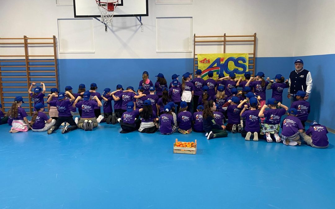 Sport di squadra e alimentazione sana a scuola: gli incontri con i medici nelle scuole di tutta Italia